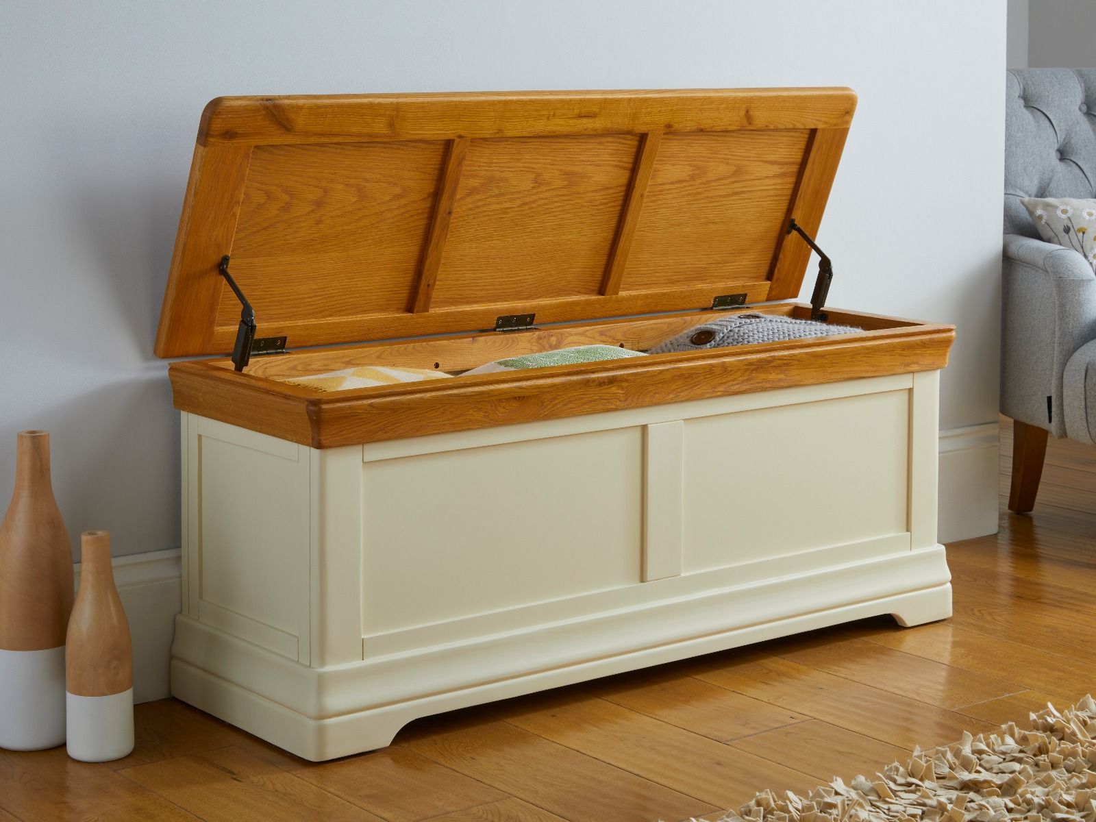 Farmhouse Cream Painted Large Fully Assembled Oak Blanket Box - SUMMER SALE Farmhouse Cream Painted Large Fully Assembled Oak Blanket Box - SUMMER SALE